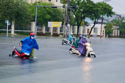 Mưa lớn, Quảng Nam và Đà Nẵng đối mặt nguy cơ ngập lụt