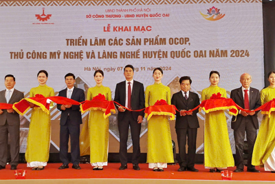 Khai mạc triển lãm sản phẩm OCOP và thủ công mỹ nghệ huyện Quốc Oai