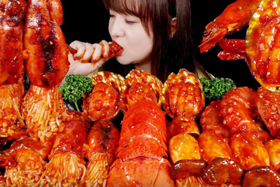 Trào lưu “mukbang” và những hệ lụy khó lường