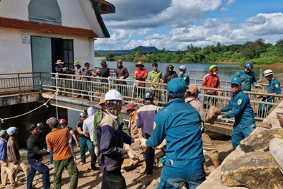 Thủng đập hồ thuỷ lợi ở Gia Lai, huy động hàng trăm người ứng cứu