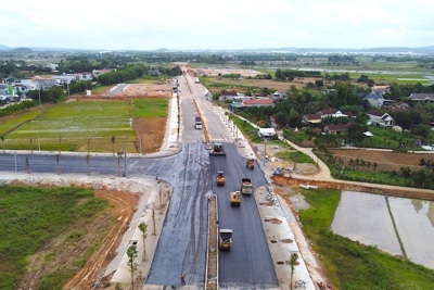 Quảng Ngãi: đẩy nhanh tiến độ dự án đường Thạch Bích -Tịnh Phong 