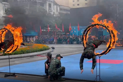 Mãn nhãn với những màn trình diễn của bộ đội đặc công TP Hồ Chí Minh