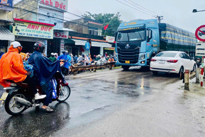 Quảng Nam: sửa chữa cùng lúc hai cầu Câu Lâu, giao thông gặp nhiều khó khăn