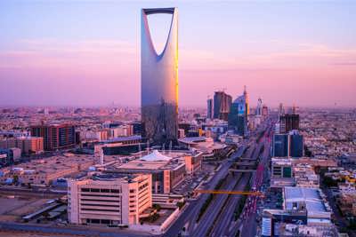 Ả Rập Saudi "vào thế khó" khi Mỹ kêu gọi đầu tư 1.000 tỷ USD? 