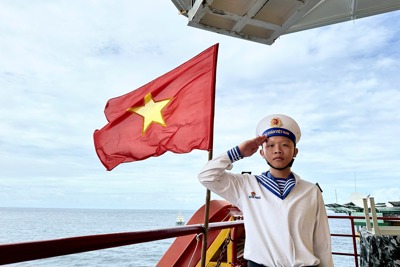 [Mùa Xuân trên vùng biển tiền tiêu]: Bài 3: "Thành đồng" giữ vững chủ quyền biên giới biển