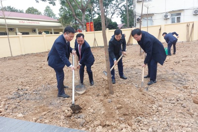 Huyện Thạch Thất phát động "Tết trồng cây đời đời nhớ ơn Bác Hồ"