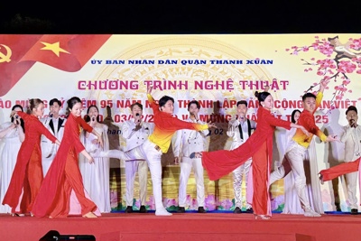 Biểu diễn nghệ thuật mừng Đảng, mừng Xuân tại quận Thanh Xuân