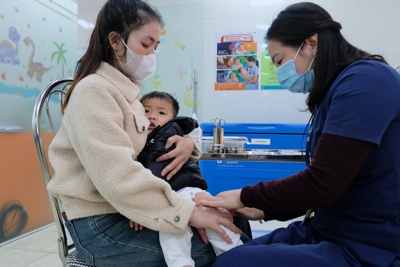 Huyện Sóc Sơn: người dân đi tiêm vaccine phòng dịch bệnh cúm tăng cao