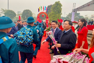 Huyện Mê Linh: tân binh xúc động trong ngày nhập ngũ