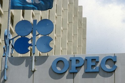 OPEC+ bác bỏ khả năng trì hoãn việc nới lỏng cắt giảm sản lượng