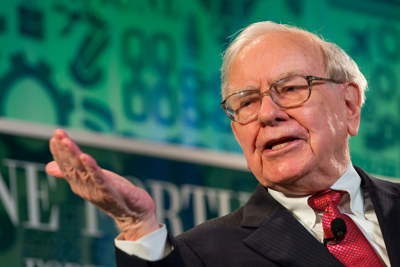 Tỷ phú Warren Buffett hé lộ "3 trụ cột" làm nên nước Mỹ vĩ đại