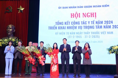 Ngành y tế Hoàn Kiếm thực hiện tốt sứ mệnh chăm sóc sức khỏe Nhân dân