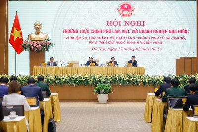 Thủ tướng chủ trì Hội nghị Thường trực Chính phủ với doanh nghiệp nhỏ và vừa