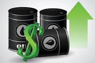 Giá dầu bật tăng mạnh