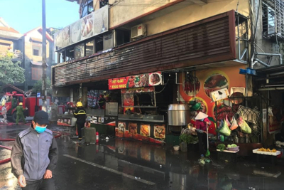 Quảng Ninh: Một tiệm bánh ngọt tại TP Hạ Long bốc cháy dữ dội