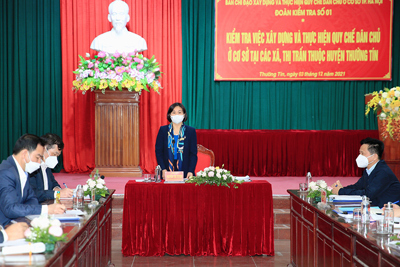 Phó Bí thư Thường trực Thành ủy Nguyễn Thị Tuyến: Phát huy dân chủ trong thực hiện phòng chống dịch Covid-19
