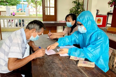 Huyện Thường Tín đảm bảo chi hỗ trợ các đối tượng bị ảnh hưởng bởi đại dịch Covid-19