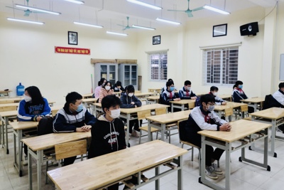 Sáng nay (22/11), học sinh lớp 9 vùng xanh ngoại thành Hà Nội háo hức đến trường