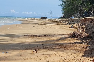 Phú Quốc: Biển Bãi Trường tan nát vì… cát tặc