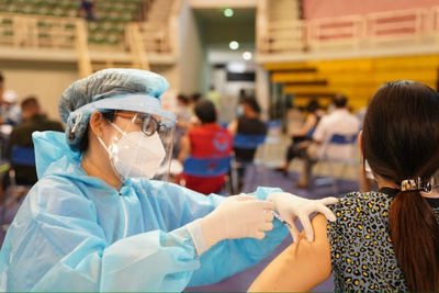 TP Hồ Chí Minh: Người dân chưa tiêm mũi 1 vaccine phòng Covid-19, đăng ký tiêm qua tổng đài 8066