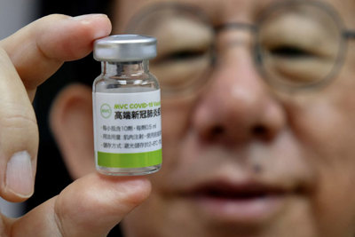 Hàng loạt quốc gia châu Á chạy đua phát triển vaccine “cây nhà lá vườn”