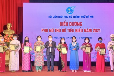 Kỷ niệm Ngày Phụ nữ Việt Nam 20/10: Xây dựng người Phụ nữ Thủ đô đáp ứng yêu cầu thời đại mới