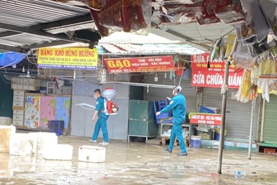 Quận Thanh Xuân: Tạm dừng hoạt động chợ Nhân Chính