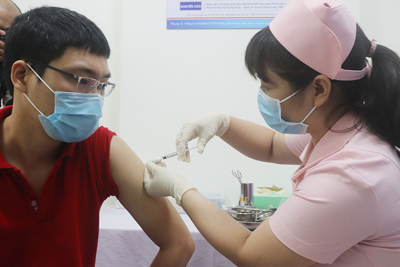 Gấp rút sản xuất vaccine Covid-19 "made in Vietnam": Giải bài toán khống chế dịch