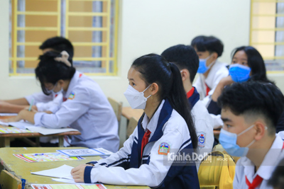 Hà Nội dự kiến cho học sinh THPT đi học trực tiếp từ 6/12, cho F0 thể nhẹ không triệu chứng điều trị tại nhà