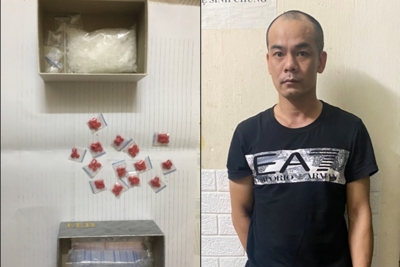 Hà Nội: Bị đưa về phường xử phạt, người đàn ông "lộ" nhiều ma túy giấu trong túi quần