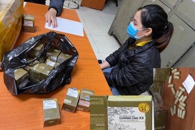 Hà Nội: Bắt giữ 2 phụ nữ buôn bán, sản xuất thực phẩm chức năng giả