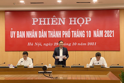 UBND TP Hà Nội xem xét một số nội dung trình Kỳ họp cuối năm của HĐND TP