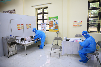 Lãnh đạo TP Hà Nội kiểm tra diễn tập vận hành trạm y tế lưu động tại huyện Thanh Trì