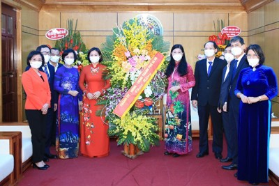 Lãnh đạo TP Hà Nội chúc mừng Ủy ban MTTQ Việt Nam TP nhân ngày truyền thống