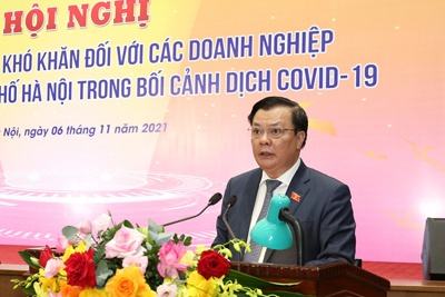 Bí thư Thành ủy Đinh Tiến Dũng:  Hà Nội cam kết luôn đồng hành, sát cánh cùng các doanh nghiệp