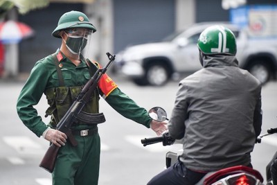 Trong 2 ngày, TP Hồ Chí Minh xử phạt 1,3 tỷ đồng vi phạm quy định giãn cách xã hội
