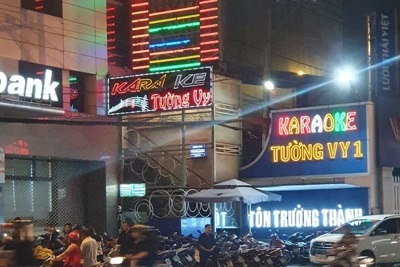 Lý do TP Hồ Chí Minh cho tạm ngừng dịch vụ karaoke, massage, vũ trường, spa, quán bar