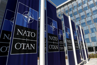 NATO nói gì sau khi Nga quyết định đóng cửa phái bộ ngoại giao?