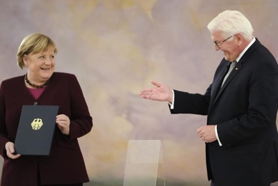 Bà Angela Merkel chính thức khép lại 16 năm chèo lái "đầu tàu châu Âu"