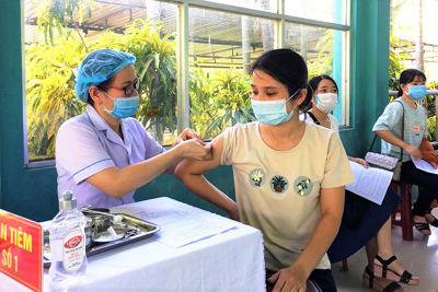 Quảng Nam sẽ tổ chức tiêm vaccine Covid-19 cho người dân cả ngày lẫn đêm