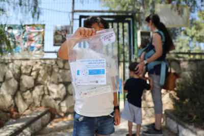 Sắp mở cửa trường học, Israel ghi nhận ca nhiễm Covid-19 tăng cao kỷ lục