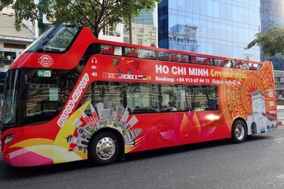 Du lịch bằng xe buýt 2 tầng ở TP Hồ Chí Minh chính thức hoạt động lại