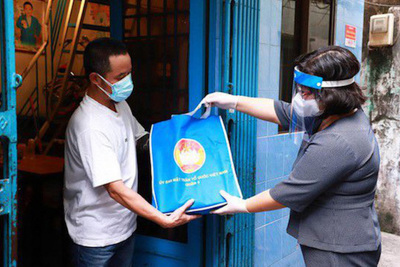 TP Hồ Chí Minh: Chuẩn bị 1 triệu "túi an sinh" hỗ trợ dân nghèo gặp khó