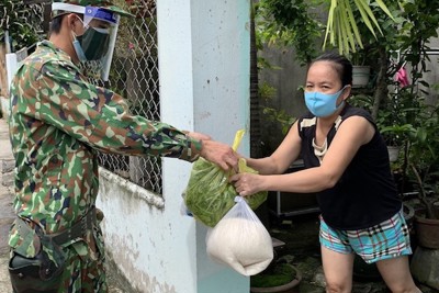 Người dân mong TP Hồ Chí Minh triển khai đa dạng hình thức ''đi chợ hộ''