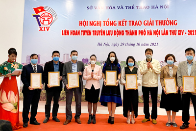 Cầu Giấy, Nam Từ Liêm và Đan Phượng giành giải Nhất tại Liên hoan Tuyên truyền lưu động TP Hà Nội năm 2021