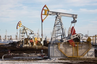 Mất giá mạnh, dầu Brent giảm tới 2,13 USD/thùng