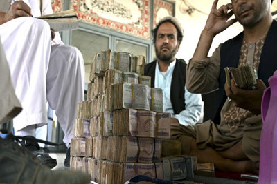 Đồng afghani của Afghanistan lao dốc kỷ lục