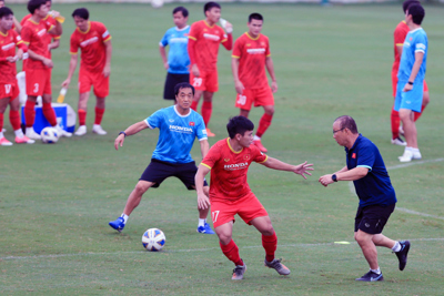 ĐT Việt Nam khủng hoảng lực lượng do chấn thương, HLV Park Hang-seo triệu tập gấp 3 cầu thủ