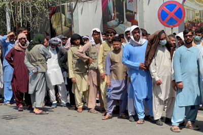 Nạn đói - "kẻ thù" mới của Taliban sau một tháng giành được Kabul