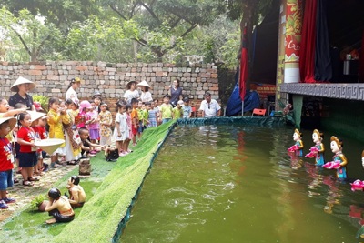 [Tìm giải pháp phát triển công nghiệp văn hóa Hà Nội] Bài 2: Từ chủ trương đến hành động